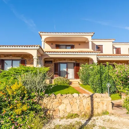 Aparthotel Iss Travel, L'uddastru Panoramic - With Private Outdoor Terrace 3*